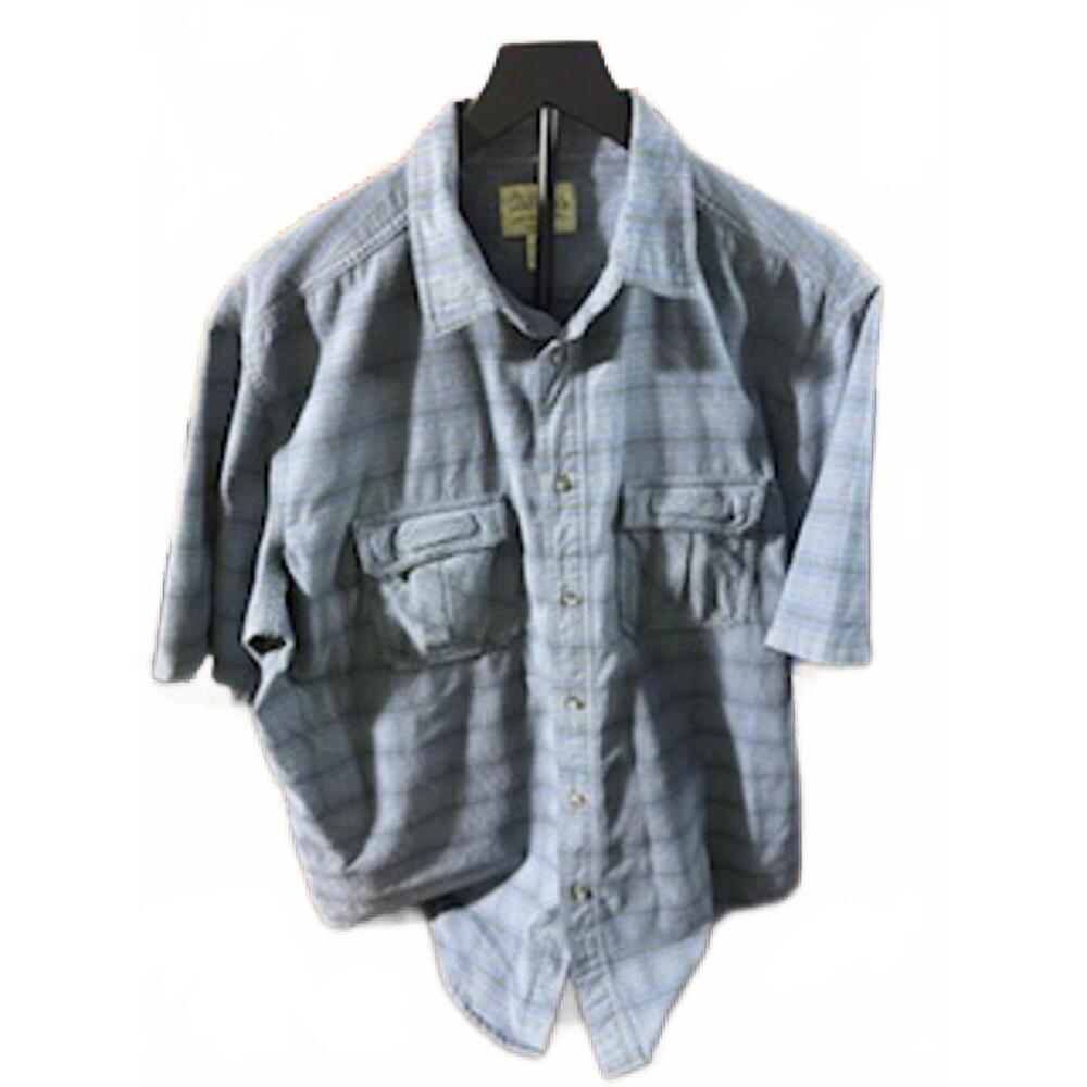 Vintage Cabela's Men's Light Blue Short Sleeve Button-Up Shirt‎ Large